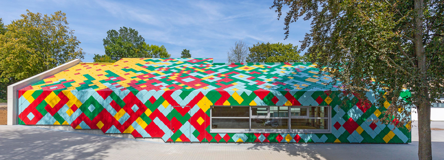 Flower meadow on the roof: New cafeteria in Stuttgart