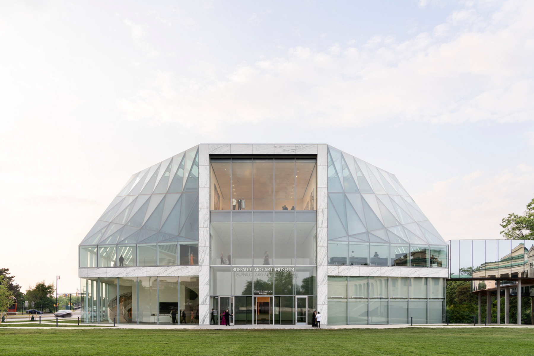 Das&#x20;Jeffrey&#x20;E.&#x20;Gundlach-Geb&#xE4;ude&#x20;von&#x20;OMA&#x20;und&#x20;Shohei&#x20;Shigematsu&#x20;in&#x20;Zusammenarbeit&#x20;mit&#x20;Cooper&#x20;Robertson,&#x20;&#xA9;&#x20;Marco&#x20;Cappelletti