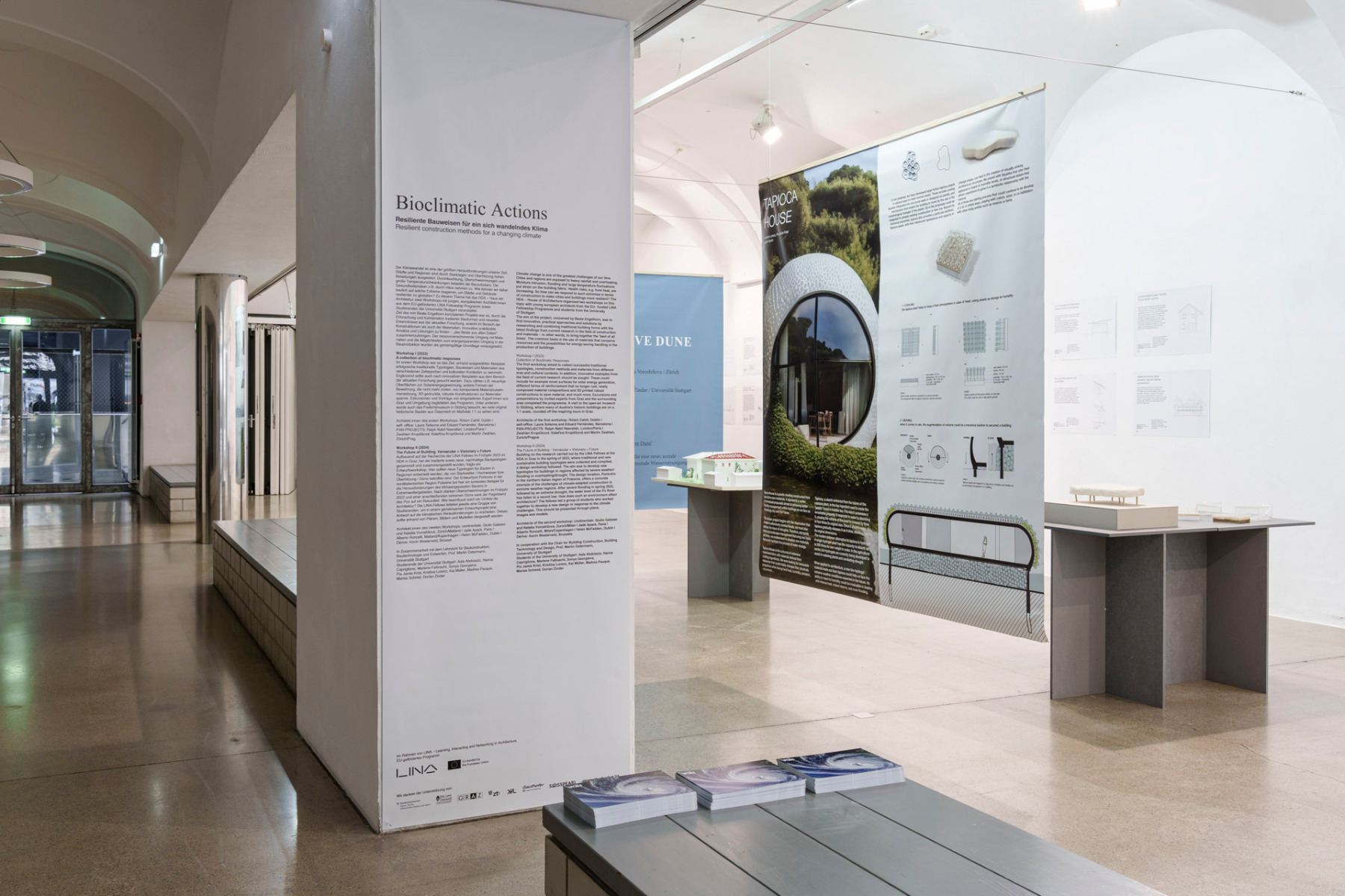 https://detail-cdn.s3.eu-central-1.amazonaws.com/media/catalog/product/0/2/02-ausstellung-bioclimaticactions-haus-der-architektur-graz.jpg?width=437&height=582&store=de_de&image-type=image