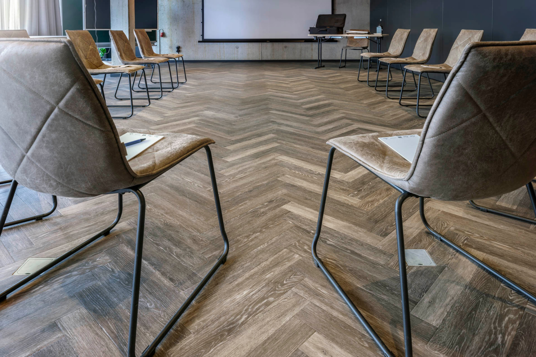 Tagungsraum mit Designboden von Project Floors, © Project Floors