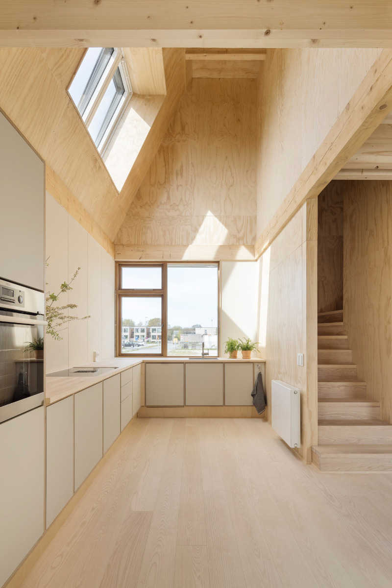 https://detail-cdn.s3.eu-central-1.amazonaws.com/media/catalog/product/0/5/05-living-places-copenhagen-effekt-architects.jpg?width=437&height=582&store=de_de&image-type=image