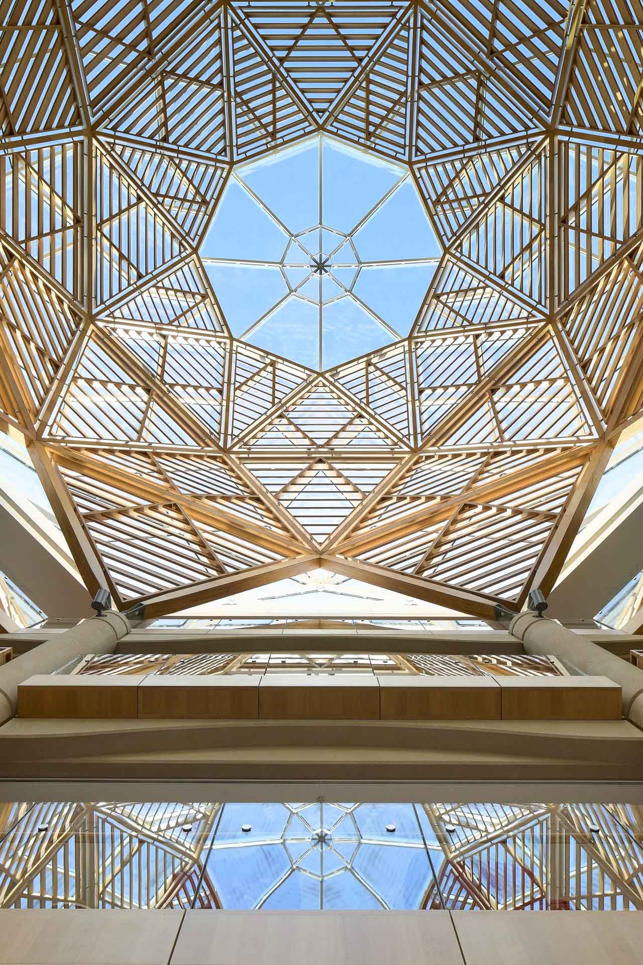 https://detail-cdn.s3.eu-central-1.amazonaws.com/media/catalog/product/0/9/09-schwarzman-centre-oxford-hopkins-architects.jpg?width=437&height=582&store=de_en&image-type=image