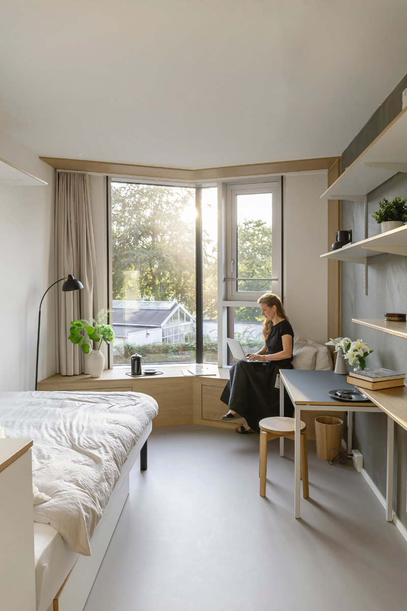 https://detail-cdn.s3.eu-central-1.amazonaws.com/media/catalog/product/1/0/10-studierendenwohnheim-frederiksberg-effekt-architects.jpg?width=437&height=582&store=de_de&image-type=image