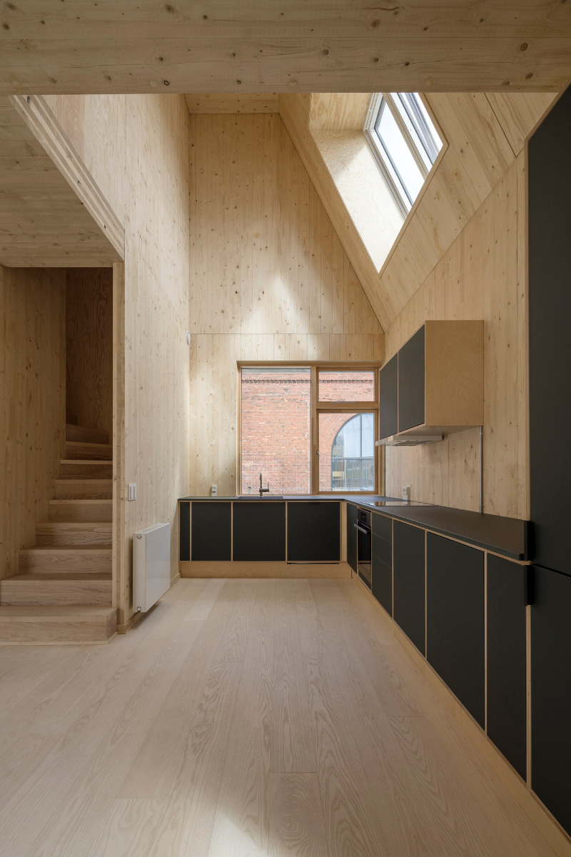 https://detail-cdn.s3.eu-central-1.amazonaws.com/media/catalog/product/1/2/12-living-places-copenhagen-effekt-architects.jpg?width=437&height=582&store=de_de&image-type=image