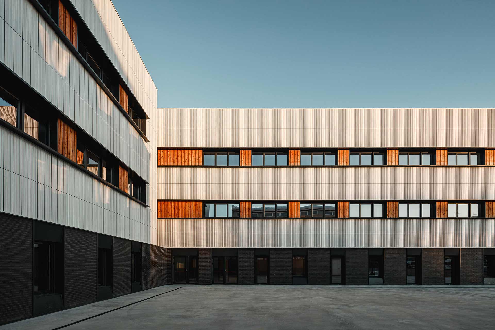 &#xA9;&#x20;Aitor&#x20;Est&#xE9;vez