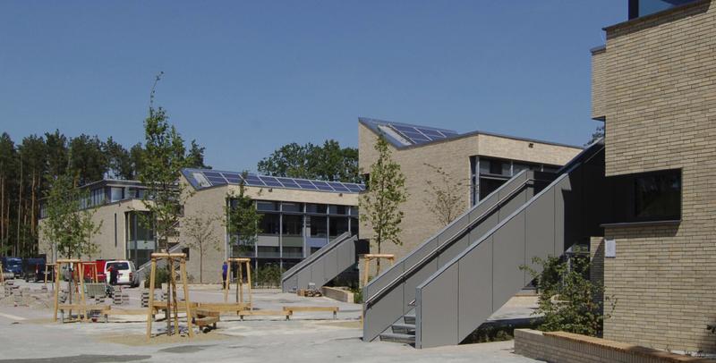 Erste Plusenergieschule geht ans Netz