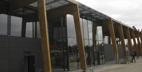 Gigantisches Periskop von VW+BS in Singapur