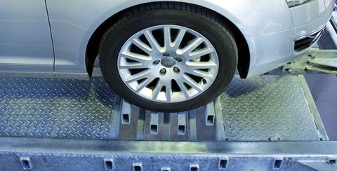 Schräge Architektur für Sommerhäuser