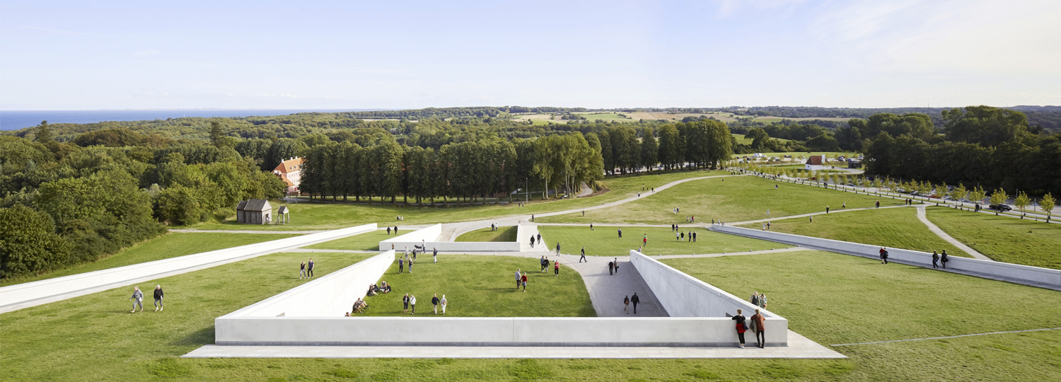 Dach als fünfte Fassade im Moesgaard Museum (Foto: Hufton + Crow)
