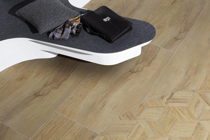 Fliesen mit Holzanmutung