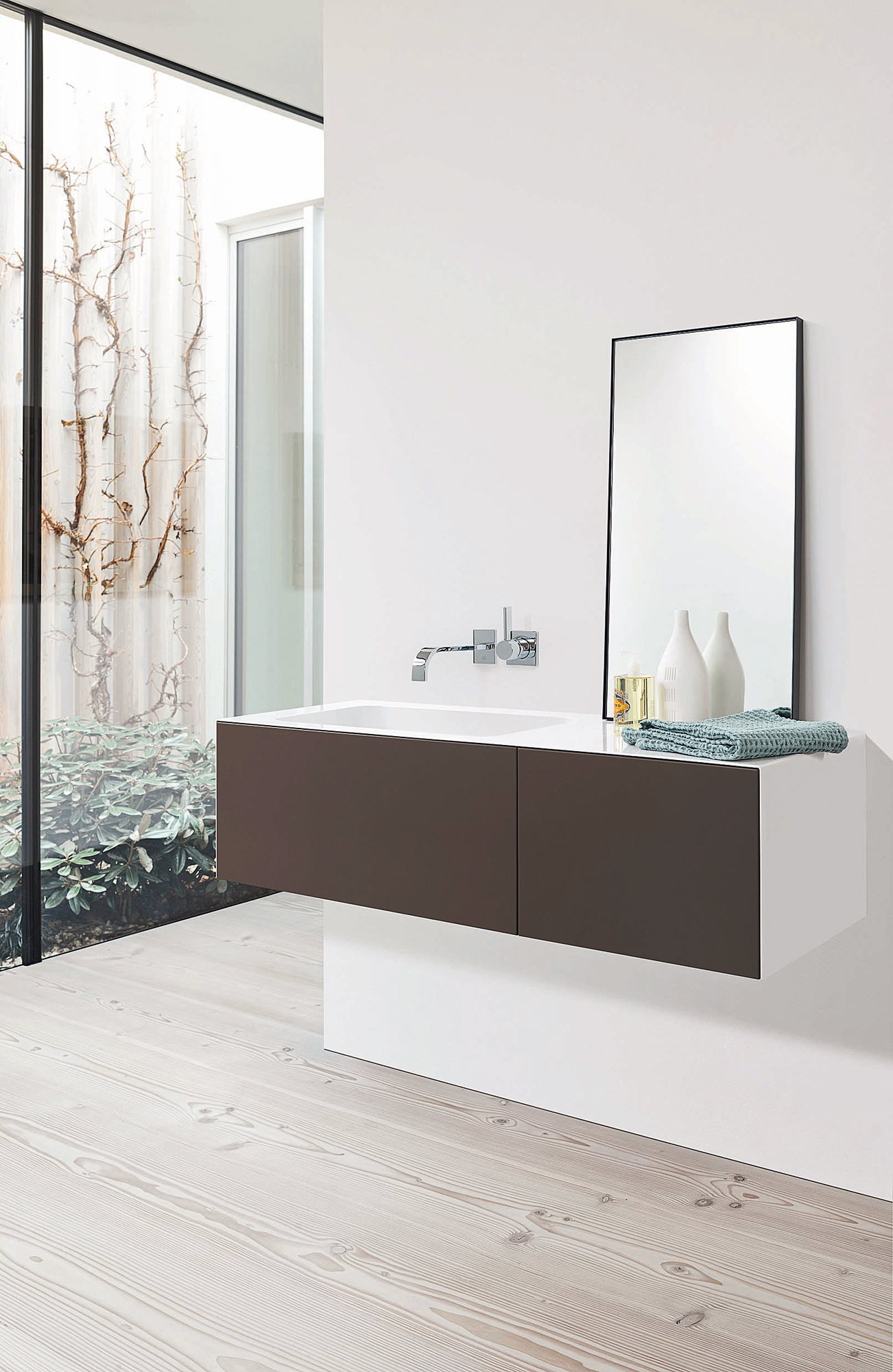 https://detail-cdn.s3.eu-central-1.amazonaws.com/media/catalog/product/A/r/Architonic-Bathroom-Brands-Alape-5.jpg?width=437&height=582&store=de_de&image-type=image