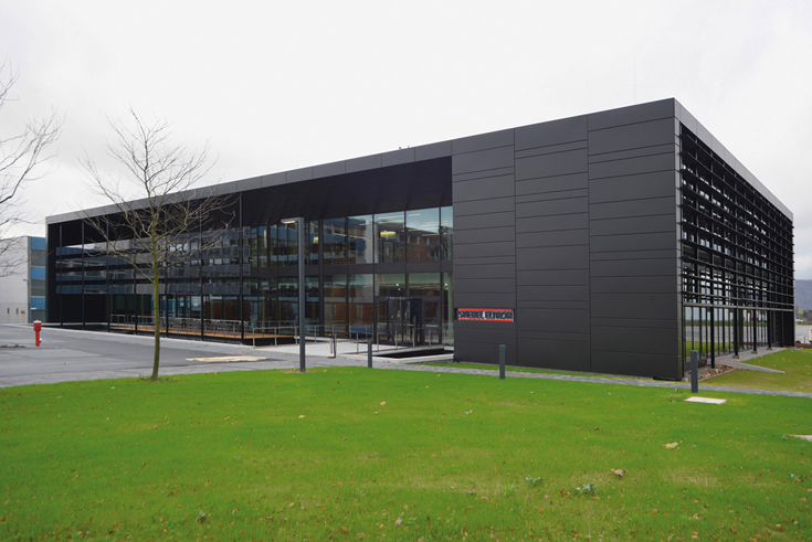 Aluminiumfassade für Schulungszentrum mit DGNB Platin-Status