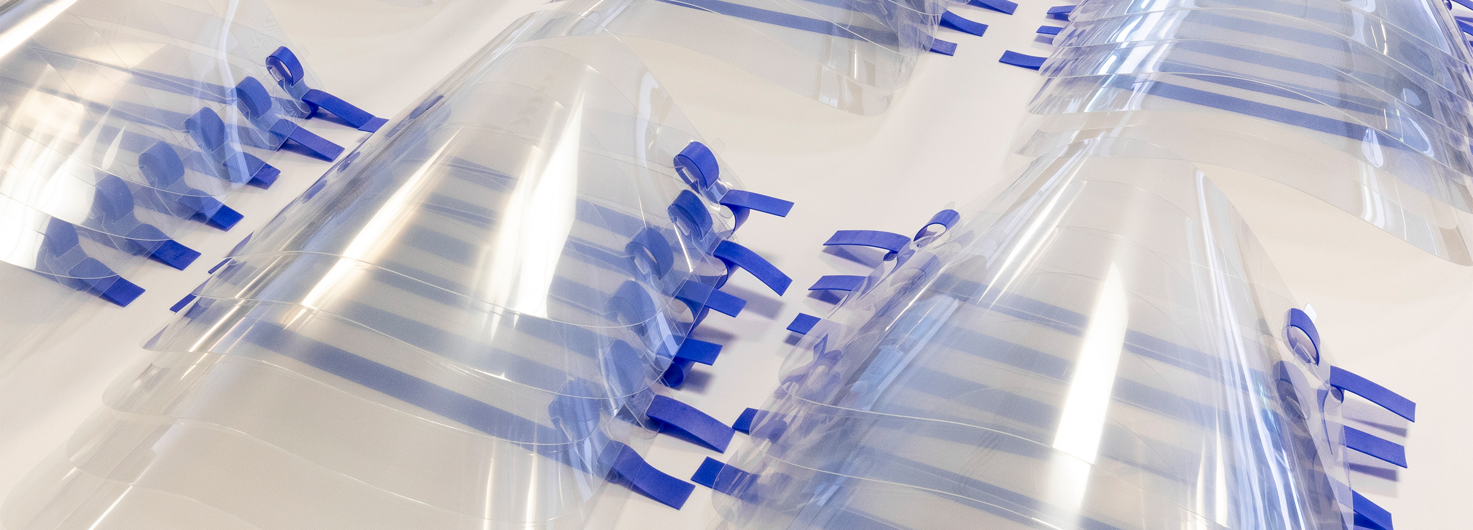 Help in the fight against coronavirus: face protection by Foster + Partners