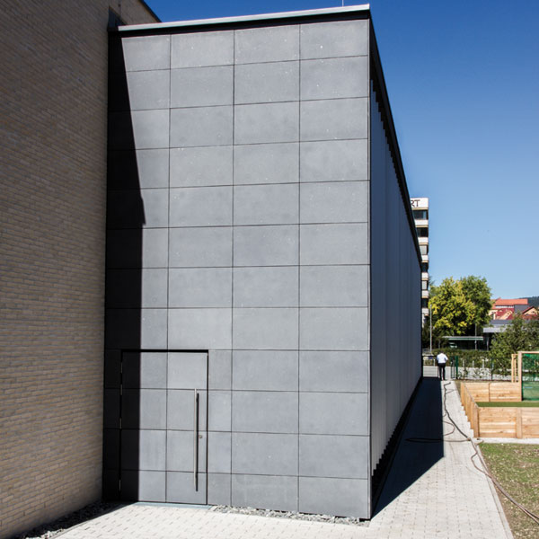 Neues Gesundheits- und Bildungszentrum mit Textilbeton-Fassade 