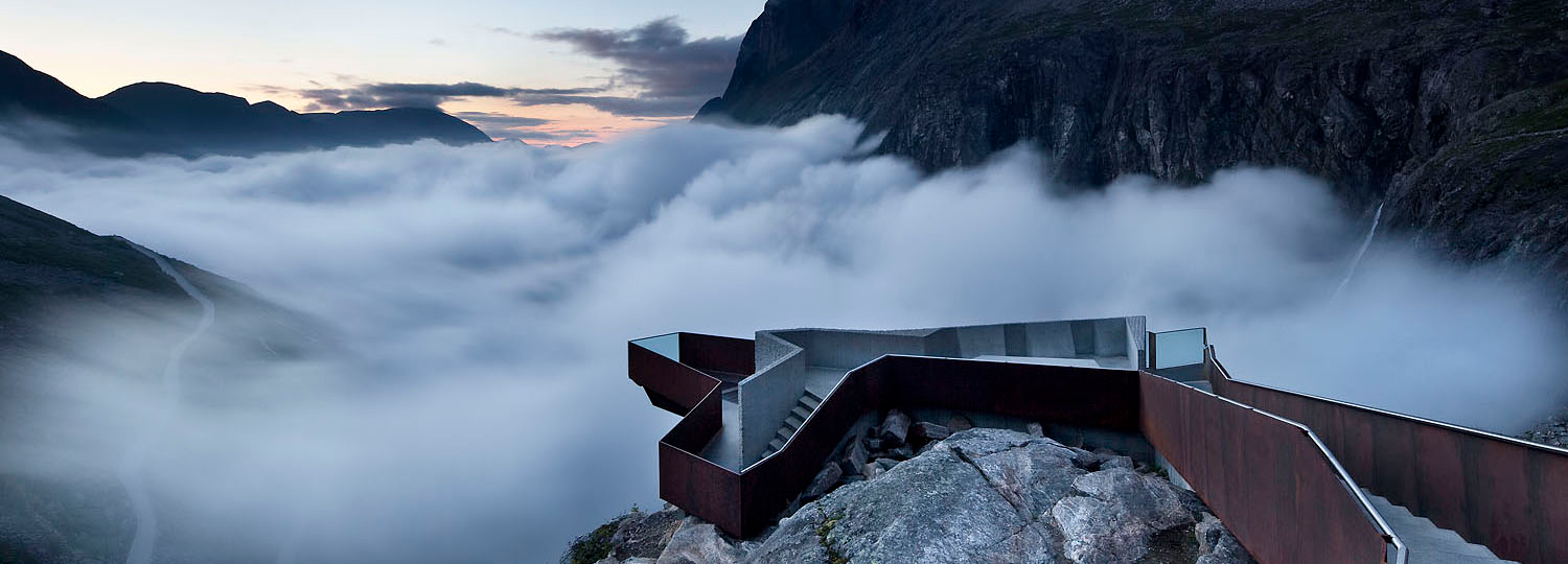 https://detail-cdn.s3.eu-central-1.amazonaws.com/media/catalog/product/L/A/LANGTEASER_Architektur_und_Landschaft_in_Norwegen_Ken-Schluchtmann.jpg?width=437&height=582&store=de_de&image-type=image