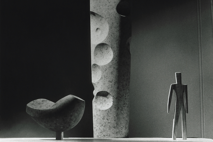 Foto: Isamu Noguchi, ​Composition for Arrivals Building, Idlewild Airport​, c. 1956–58. Model in plaster, faux granite over plaster. The Noguchi Museum Archives. ©INFGM / ARS