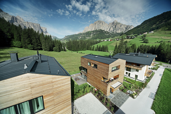 Wohnsiedlung in Corvara, Südtirol