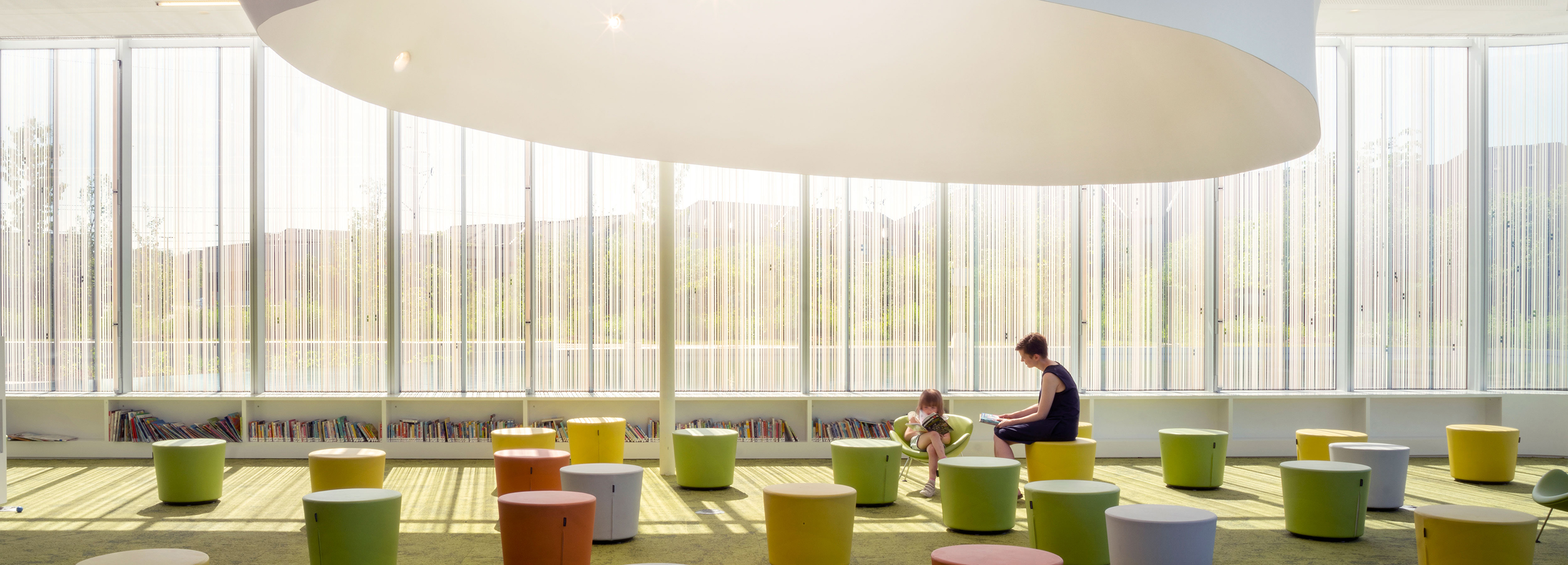 A Protective Glass Façade: Springdale Library by RDHA