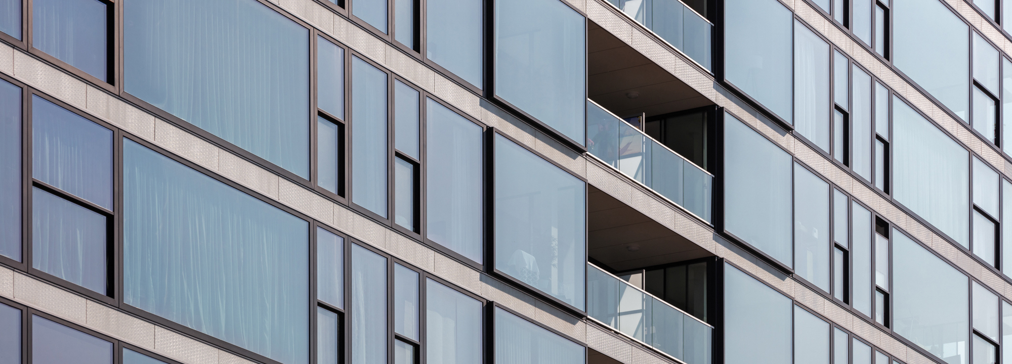 A Clear View on 18 Storeys: De Generaal Residential High-rise in Rijswijk by Mei Architects