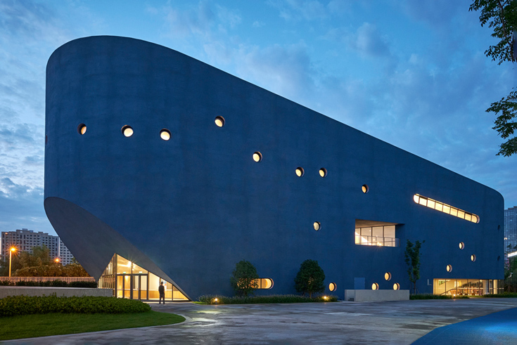 The Blue Whale: School Library with Theatre near Shanghai