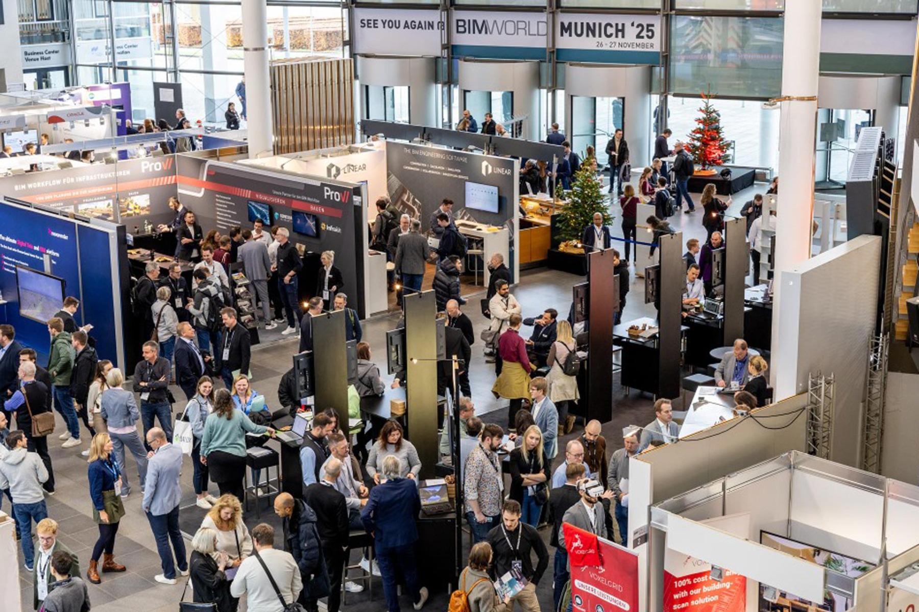 Foyer&#x20;BIM&#x20;World&#x20;MUNICH&#x20;&#xA9;&#x20;RM&#x20;Rudolf&#x20;M&#xFC;ller&#x20;Events&#x20;GmbH&#x2F;Chris&#x20;Hartlmaier