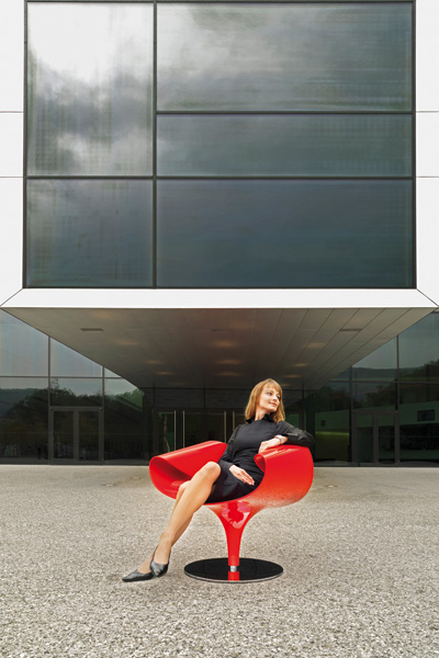 Skulpturales Sitzmöbel