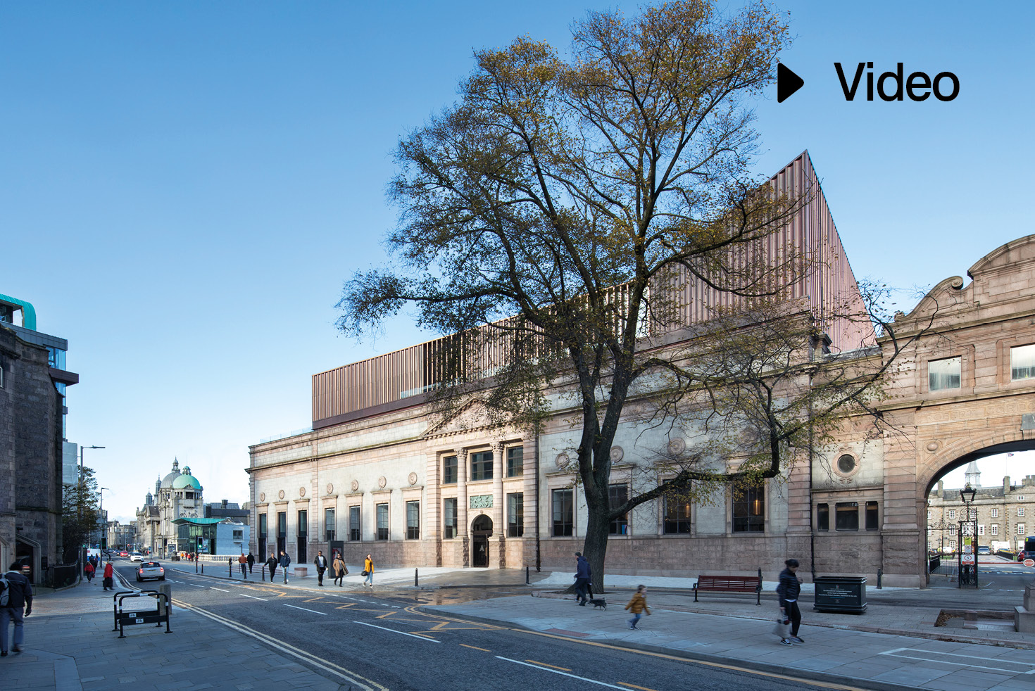Dachterrasse mit Blick über die Stadt