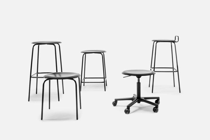 Nachwuchs in der Pro-Familie: Hockerserie von Konstantin Grcic