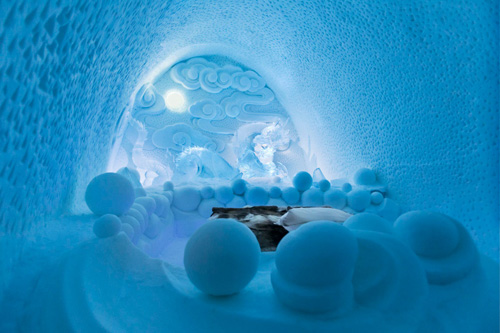 https://detail-cdn.s3.eu-central-1.amazonaws.com/media/catalog/product/i/c/icehotel-4_1.jpg?width=437&height=582&store=de_en&image-type=image