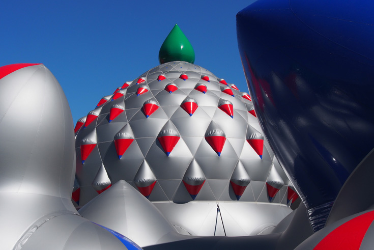 Katena - Luft- und Lichtschloss von den Architects of Air