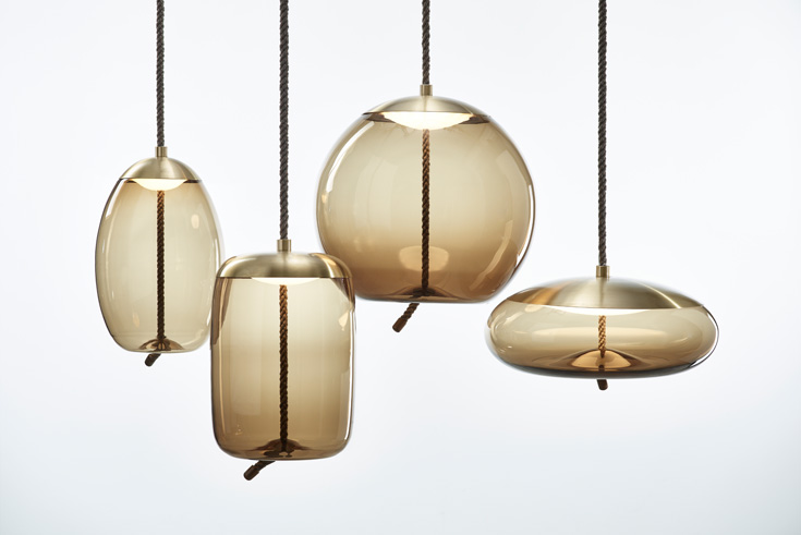 Glas trifft Naturfaser: Leuchte »Knot« von Chiaramonte Marin