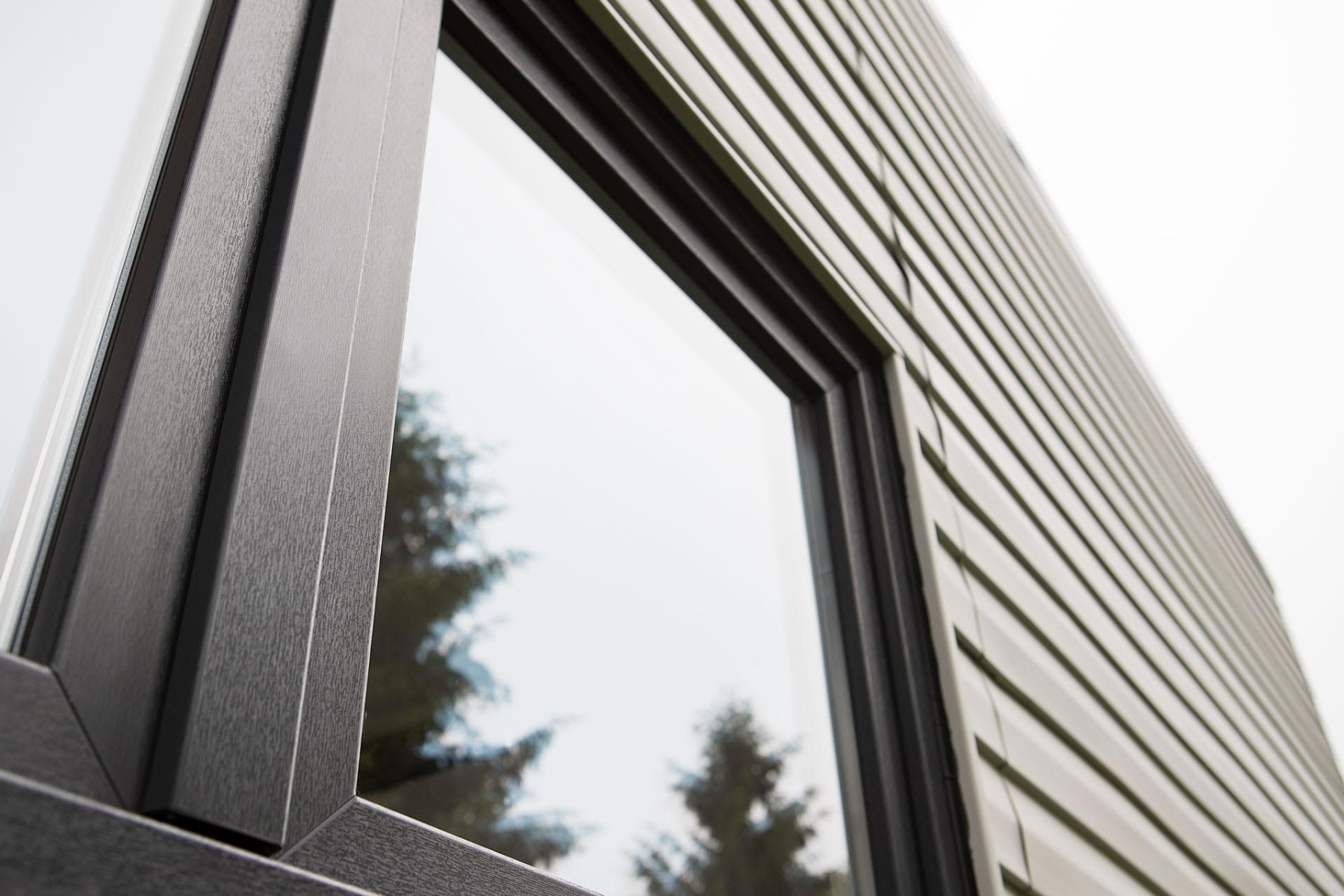 Werkstoff mit Aussicht: Kunststoffprofile von VEKA. © Veka