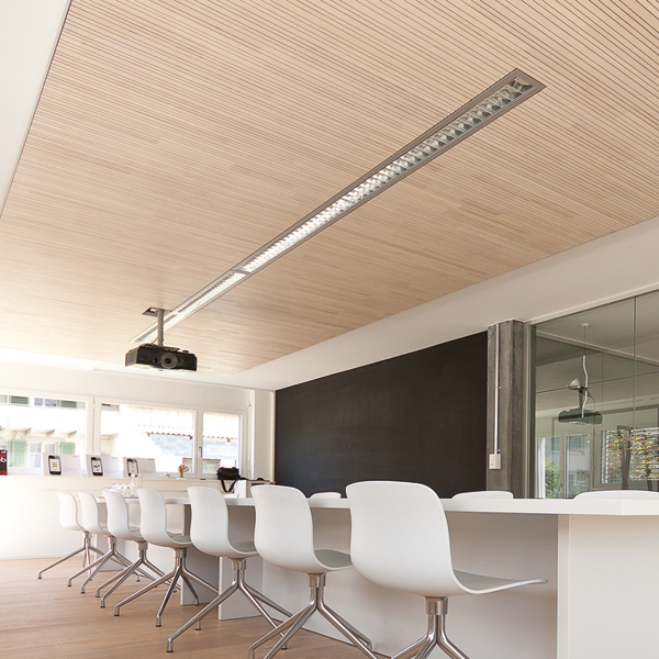 Absorbierende Holzpaneele