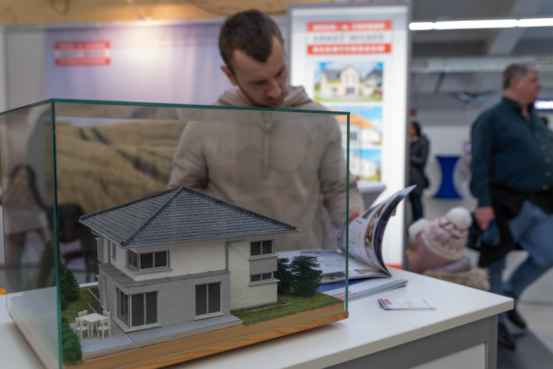 Viele Informationen rund um's Thema Bauen finden Besucher-innen auf der BAUExpo in Gießen. © Sieber/Picturebaer