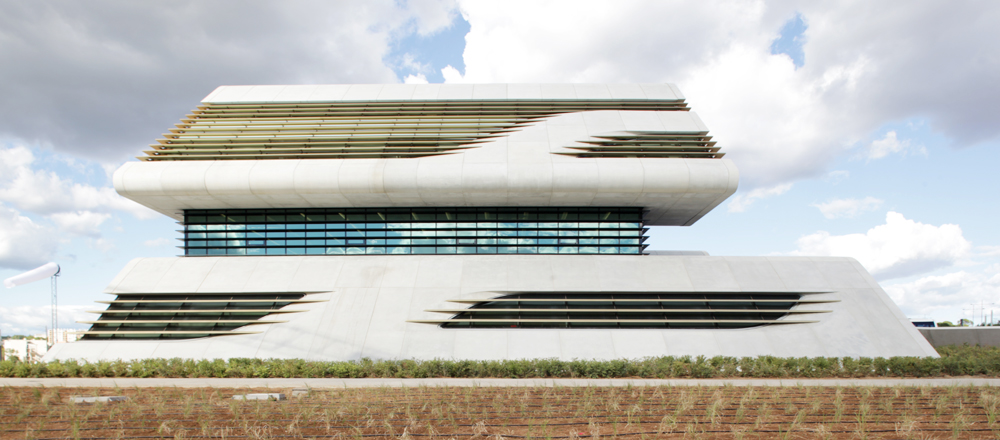 Dreidimensionales Puzzle: Archiv- und Bibliotheksgebäude in Montpellier