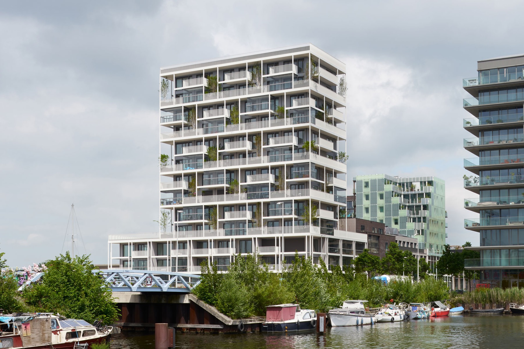 Hybrid Apartment Building in Amsterdam by Olaf Gipser Architects