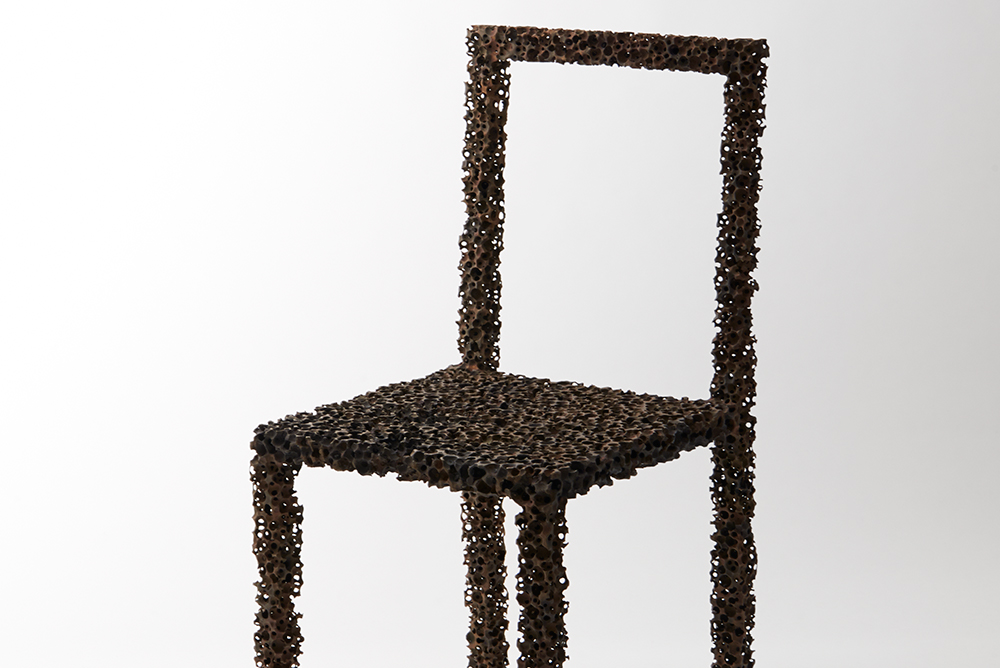 https://detail-cdn.s3.eu-central-1.amazonaws.com/media/catalog/product/w/e/we_-Drought-chair-Masayuki-Hayashi-teaser-klein.jpg?width=437&height=582&store=de_de&image-type=image