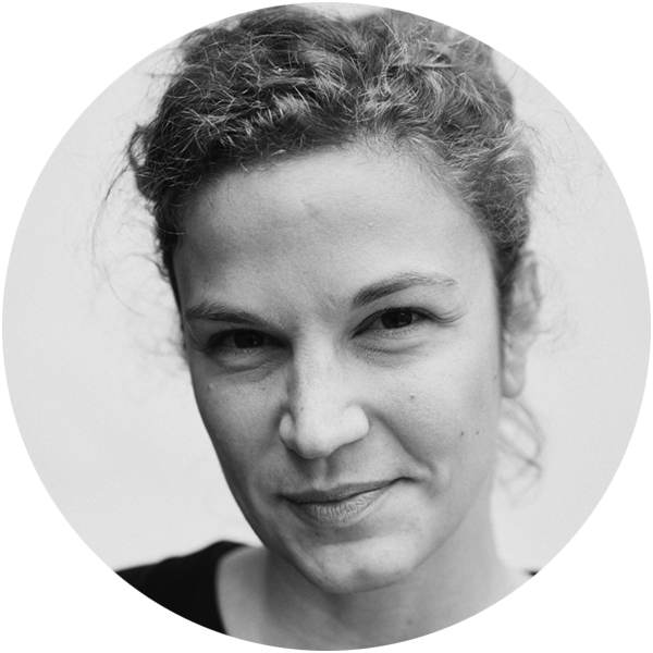 Portrait in black and white of Jeanette Kunsmann