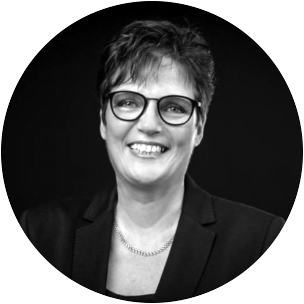 Portrait von Juliane Schneider.