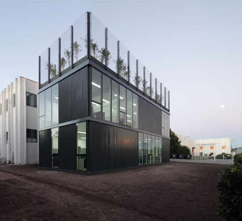 01-facade view