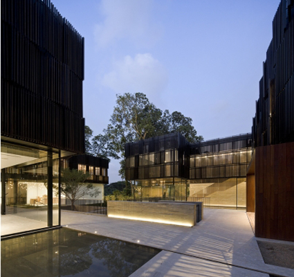 01_house Courtyard