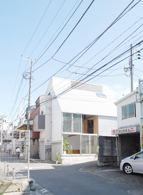 02-exterior from street external view
