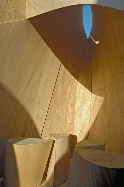 02-inside