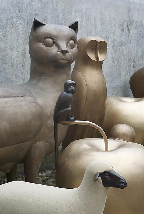 03-cats and monkeys Cats and monkeys