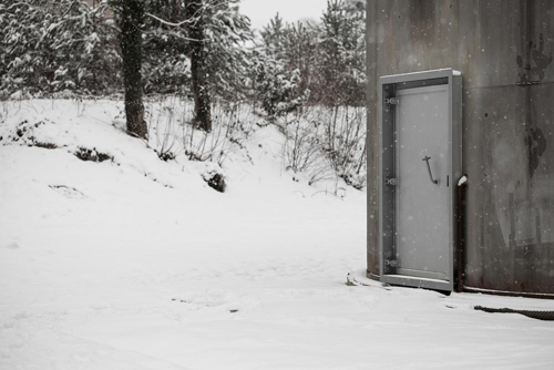 03- external door