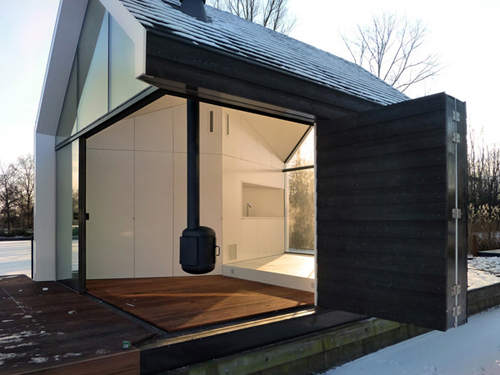 03- island-house-with-glass-facade
