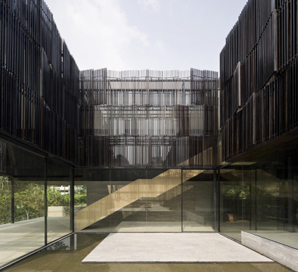 03_house court uard 3