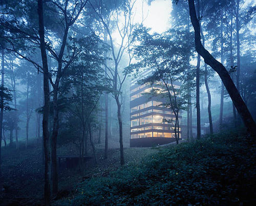 05-Ring House in fog House in fog