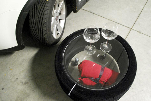 05-red tyre detail