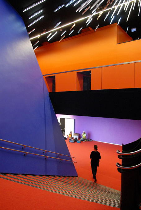 05_theatre internal Coloured interior
